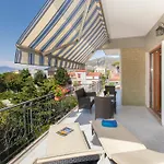 Double House Bybeach Apartman