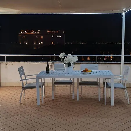 Double House Bybeach Sorrent